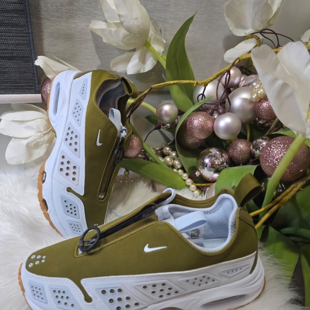 Nike Women's Airmax Sunder Olive Flak/Blue Tint Zip Sneaker New